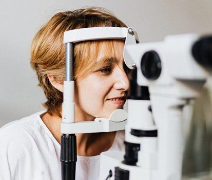 Badanie wzroku u dorosłych. Dobry Optyk "Lepiej Widzę" w Radomsku